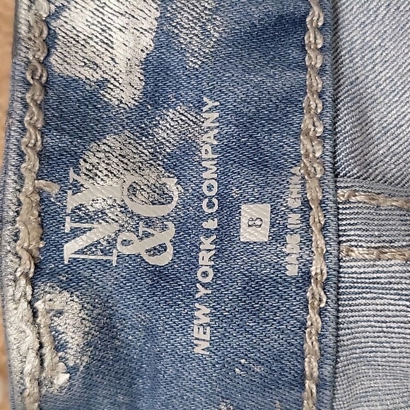NY & Company Silverprint Jeans - Picture 13 of 16